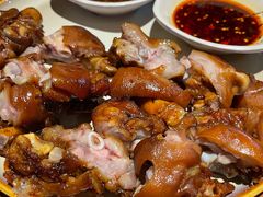 熏猪手-先启半步颠小酒馆(白麓里店)