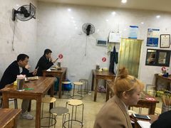 大堂-凡老头米线砂锅(古荡新村西粮站)