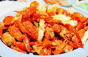 Yangzhou Salted Egg Yolk Lobster