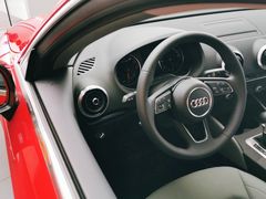 -上海西上海奥杰奥迪汽车销售有限公司(真如店)