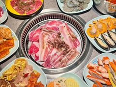 -金滏山·烤肉海鲜火锅自助(襄阳万达店)