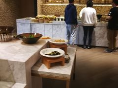 自助取餐区-上海临港美爵酒店·铃兰西餐厅