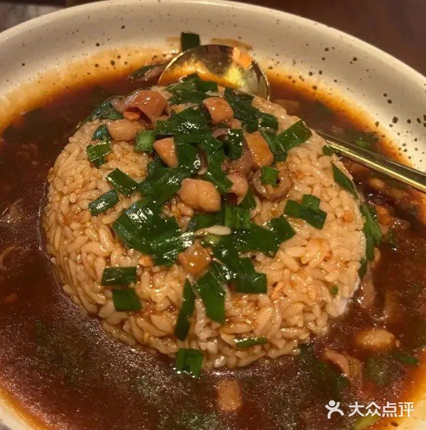 新开的小酒馆,味道不错,特别推荐海肠捞饭🔥