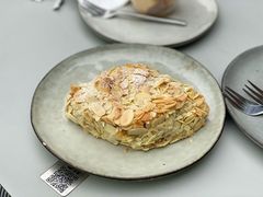 扁桃仁羊角-BAKER&SPICE(环贸店)