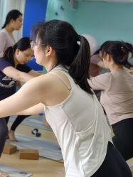 -爱尔乐美孕产瑜伽·普拉提