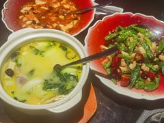 -江上荟·创意中国菜(绿地缤纷城店)
