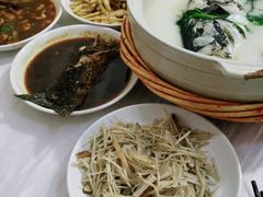 -天乐农家鱼头王(天目湖店)