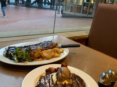 -Pancakes on the rocks(Darling Harbour)