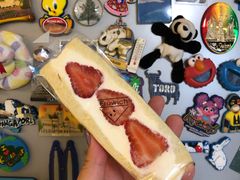 草莓三明治-Fruwich果明治(西单更新场店)