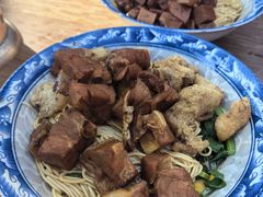 小排面配油渣-九八五面馆(欧洲城店)