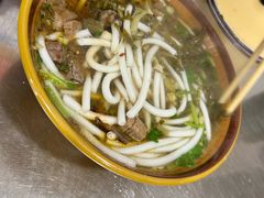 -花溪牛肉粉(八鸽岩店)