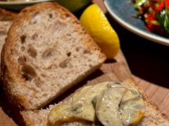 滇南杂菌配酸面包-山野板扎·云贵川Bistro(上海首店)