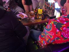 -喜鹊音乐酒馆(西街店)