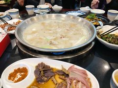 -老来福·非遗酸汤兔(凯旋路店)