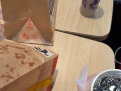 -麦当劳(深圳北站高铁店)