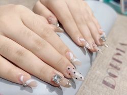 -艾珂·美甲美睫