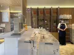 -银座仁志川·生吐司专门店(香港广场店)