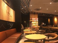 -星巴克臻选(莘庄仲盛店)