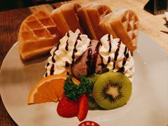 水果冰淇淋松饼-MAAN COFFEE漫咖啡