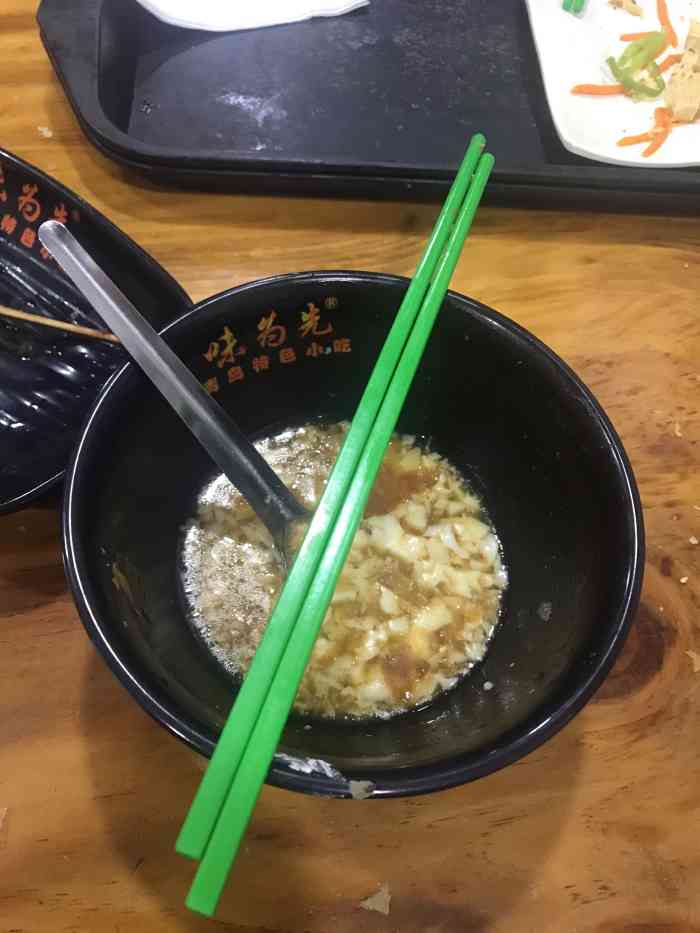 味为先豆腐脑(芝罘万达广场店"这家店位置在万达金街,店有两层.