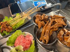 -鹿鸣山草本茶香火锅(园西路店)