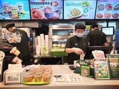 -老乡鸡(亳州路天庆大厦店)