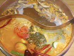 -洱火云南酸菜牛肉火锅(石景山当代商城店)