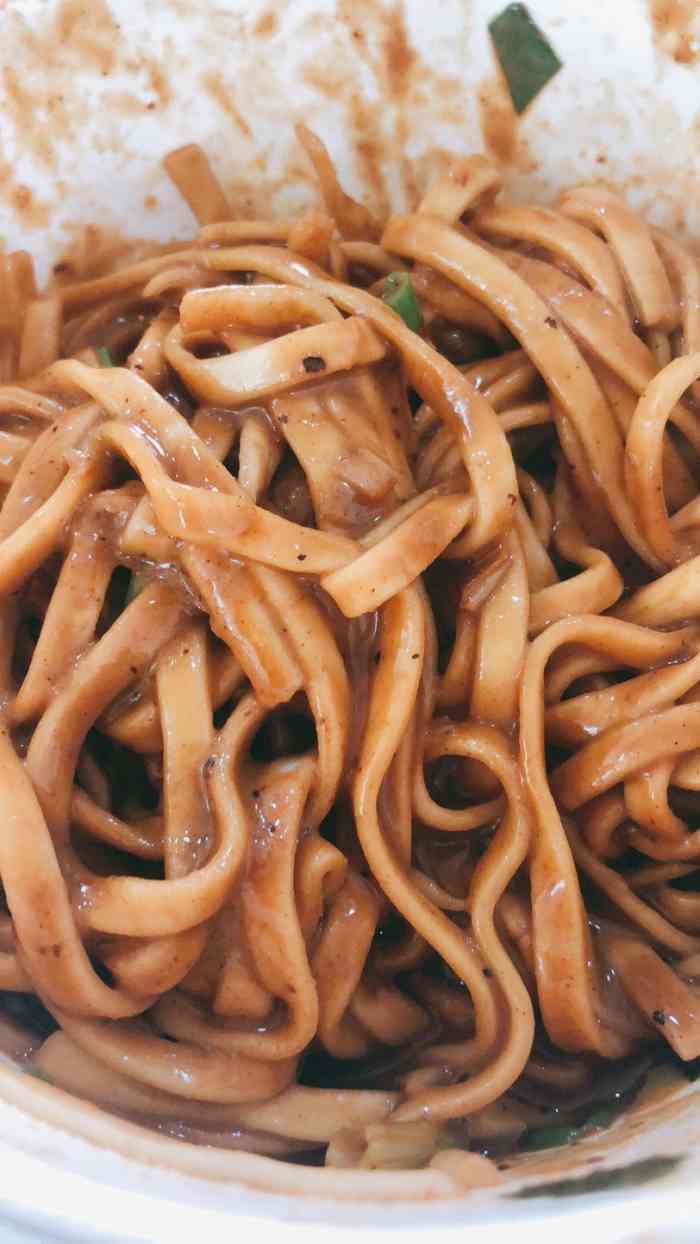 爹爹卤·牛肉面(中法同济店)-"店子有点远,在同济边哈的商业街的二楼