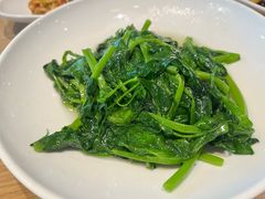 -渝信川菜 · 川味家常菜(财富购物中心店)
