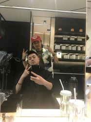 -HAIR CORNER