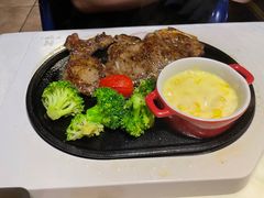 -豪客来牛排(中央花苑店)