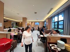 -梅利汴京烤鸭•开封豫菜地标店(东大街店)