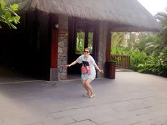 -三亚湾海居铂尔曼度假酒店