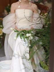 -艾米丽婚纱礼服
