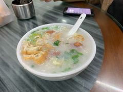 艇仔粥-穗银肠粉店(东川路店)