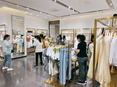 -URBAN REVIVO(济南世茂广场店)