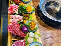 -明洞阿姨·韩式酱蟹烤肉·创意料理(三元桥店)