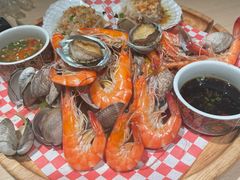 -日进一片海.生腌海鲜火锅.宵夜烧烤(三里屯总店)