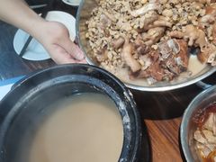 眉豆花生煲鸡脚-农汤老店(顺联公园里店)
