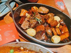 安格斯铁板蒜香牛肉粒-CRAZYONES西班牙海鲜饭(上海美罗城店)