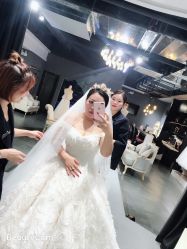 -艾米丽婚纱礼服