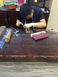 -凤凰县苗族银饰锻制技艺传习所