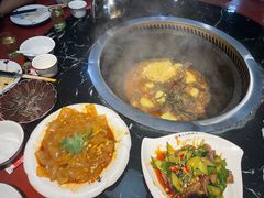 -袁小二大东北铁锅炖(吉祥村总部)