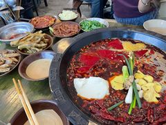 -黄潇洒老火锅(九眼桥宏济巷店)