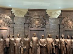 -一大会址·新天地(地铁站)