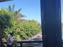 -亚龙湾喜来登·美景台大堂吧