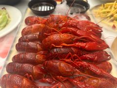 -肥肥虾庄·金牌油焖大虾(汉口城市广场店)