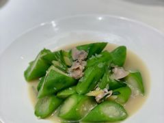 原汤蛤蜊煮广东胜瓜-皇朝会.经典传统粤菜(外滩店)