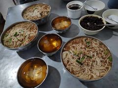 -正宗杨记普洱酸醋米线(总店)