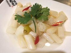 -龙巢盱眙龙虾·牛蛙·烧烤宵夜(八卦岭店)